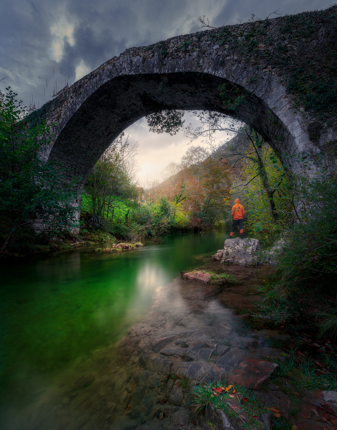 Bajo el puente