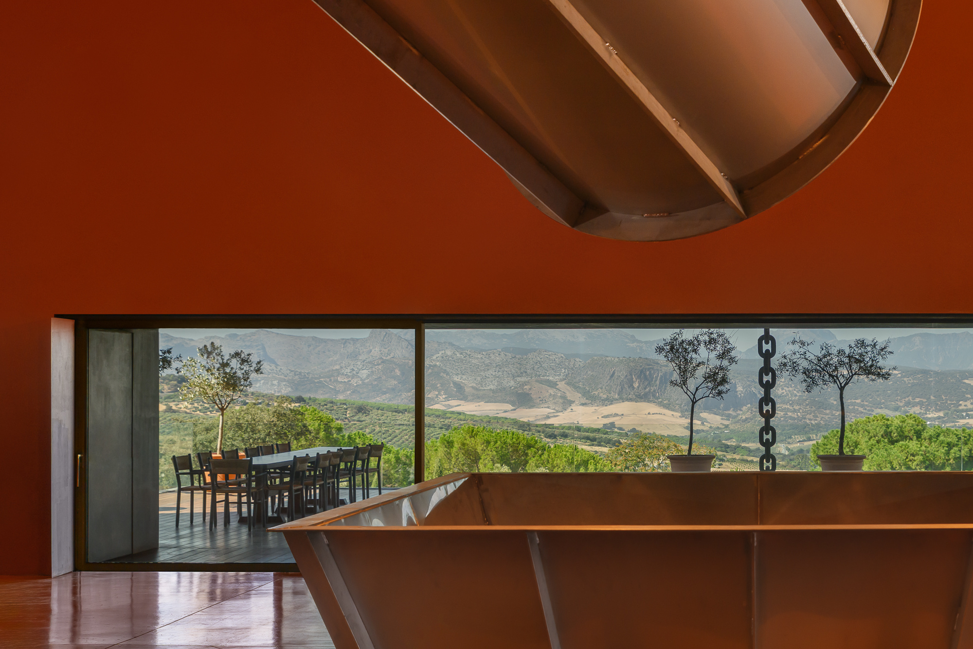 Ottostumm Mogs, ventanal | Museo La Almazara, Ronda | Fotógrafo de Arquitectura, Dani Vottero