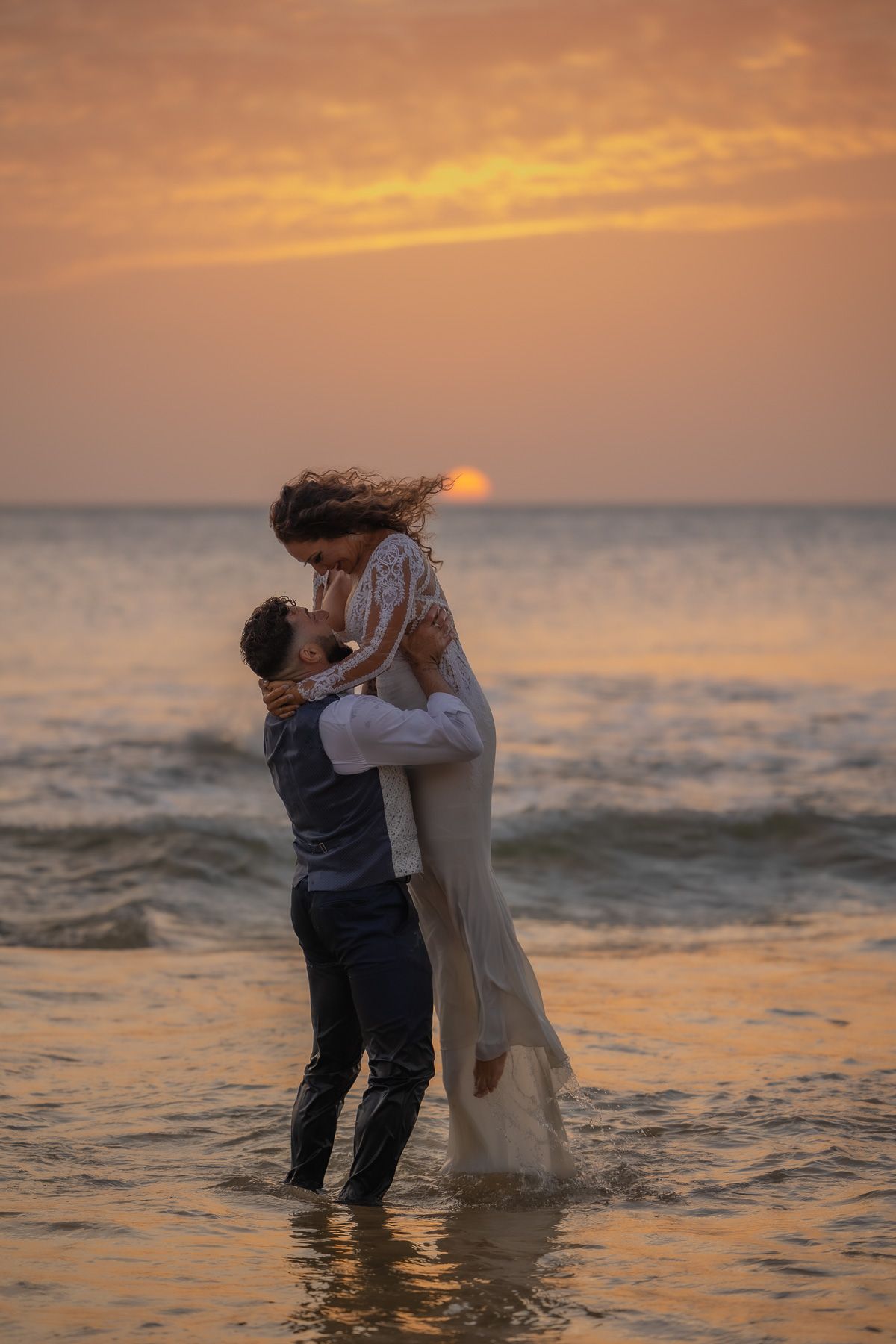 Sesión Postboda de Mari y Víctor en Cala de Roche. Foto Alba 07/10/2022