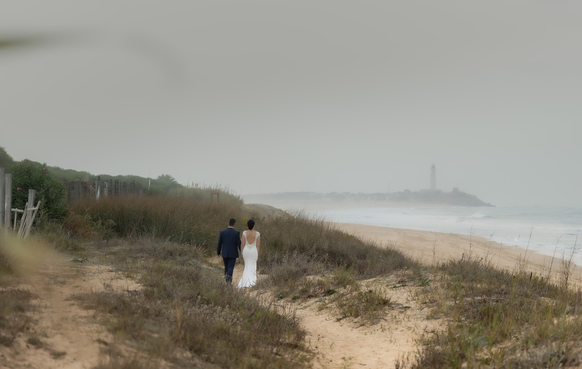 Post Boda de Ensueño en Playa de Zahora: Rocío y Roberto