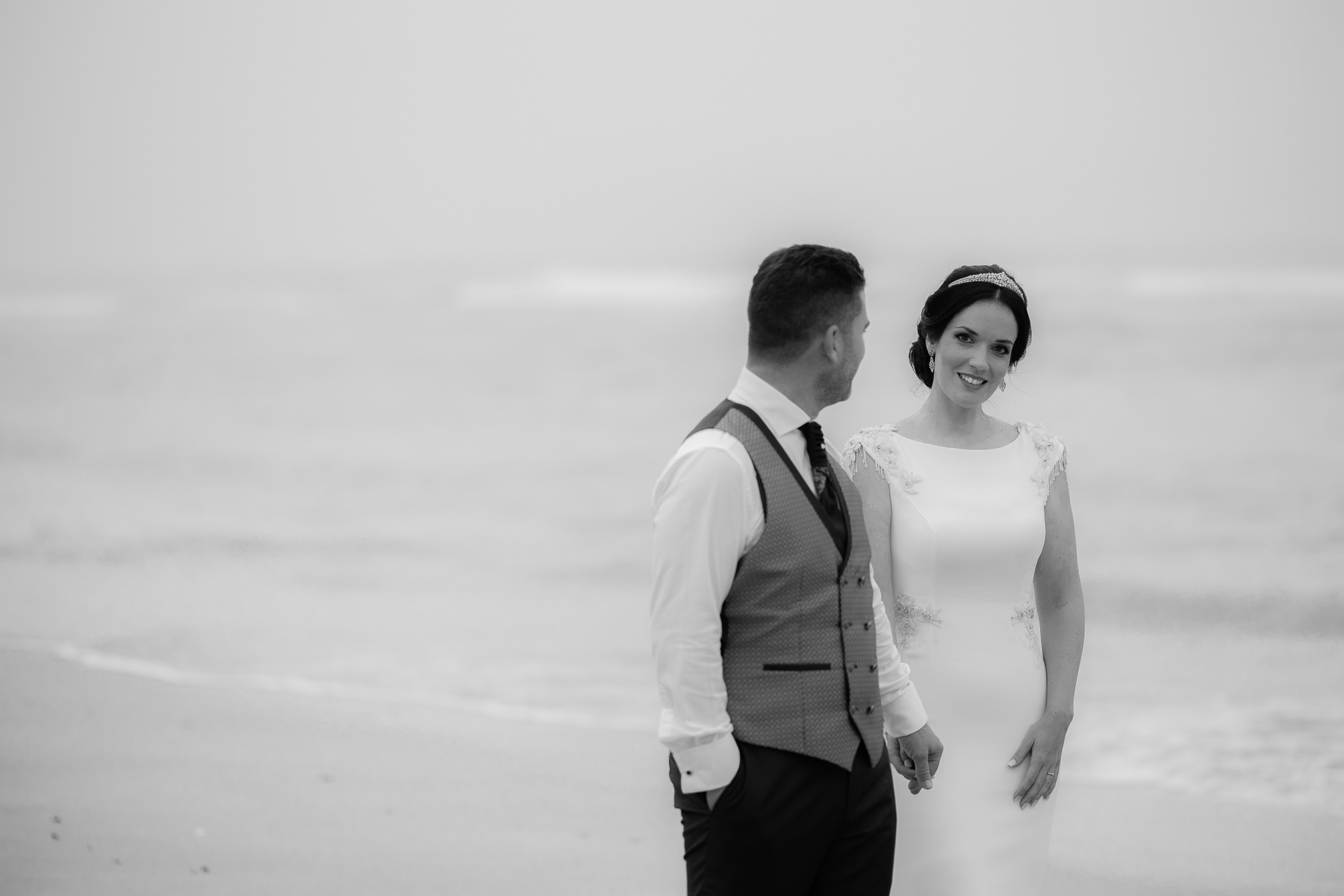 Post Boda de Ensueño en Playa de Zahora: Rocío y Roberto