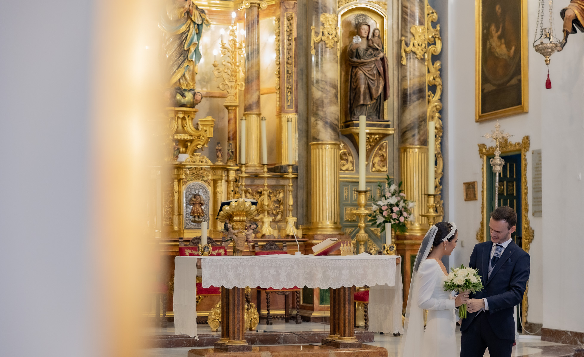 Preciosa Boda de Otoño en Villaverde del Río: El Evento de Rosario y Jesús