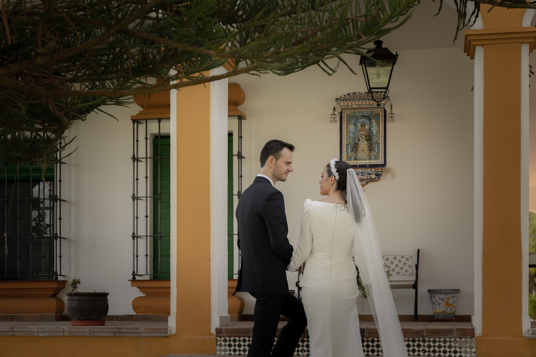 Preciosa Boda de Otoño en Villaverde del Río: El Evento de Rosario y Jesús