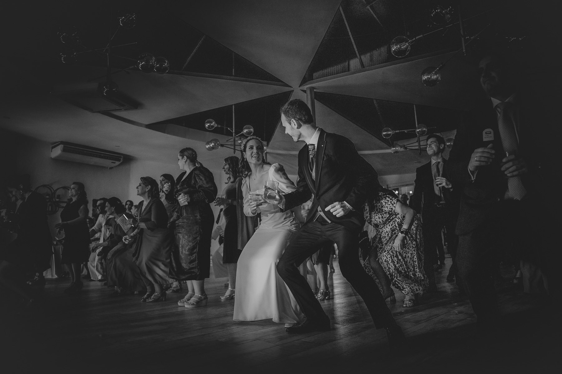 Preciosa Boda de Otoño en Villaverde del Río: El Evento de Rosario y Jesús