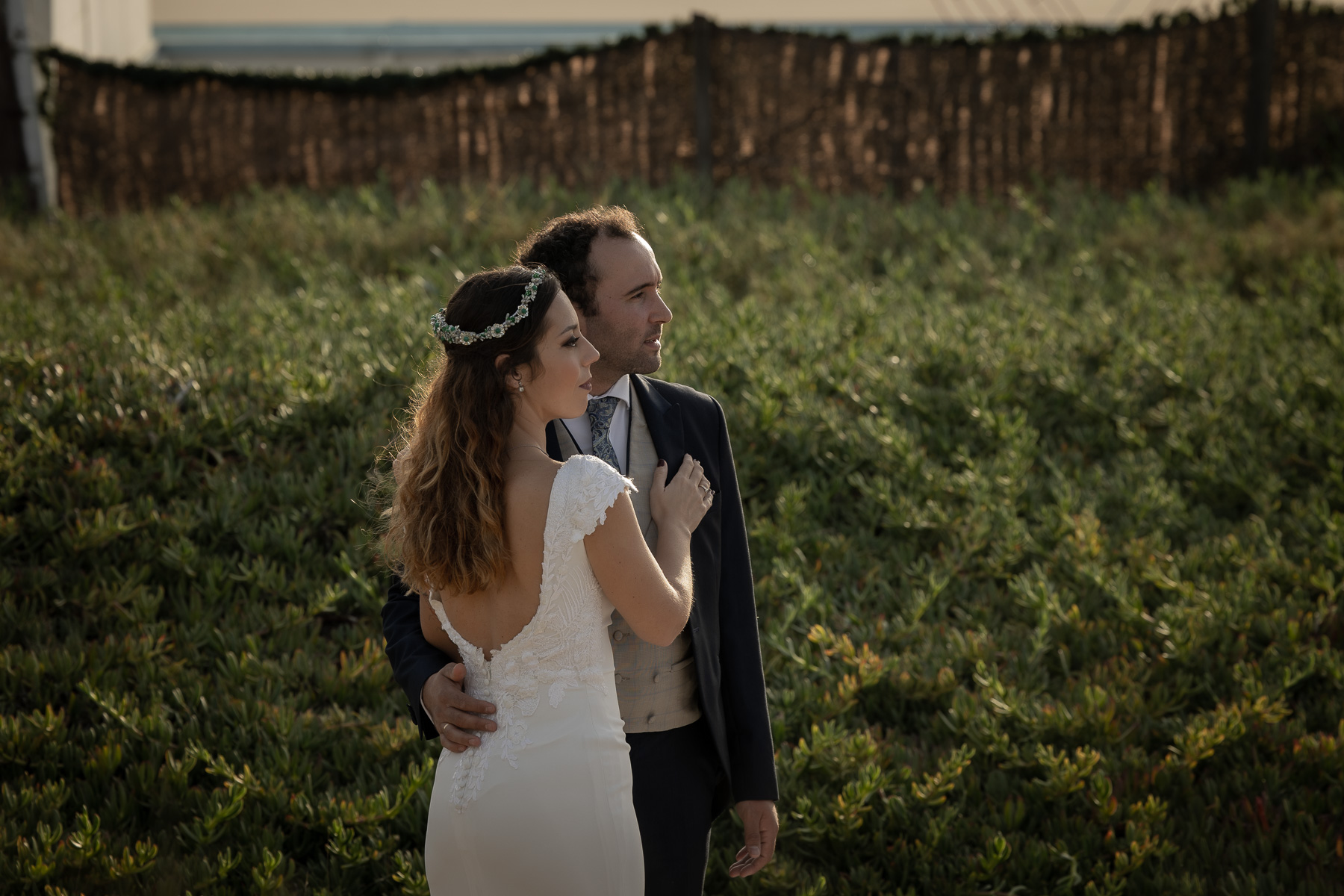 Sesión Postboda en Chipiona: Aurea y Rafael en la Playa de las Tres Piedras. Foto Alba 03/11/2022