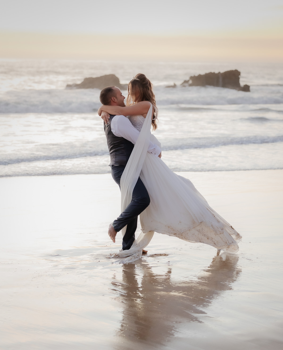 Postboda en las Playas de Conil: Descubriendo Las Calas de Roche