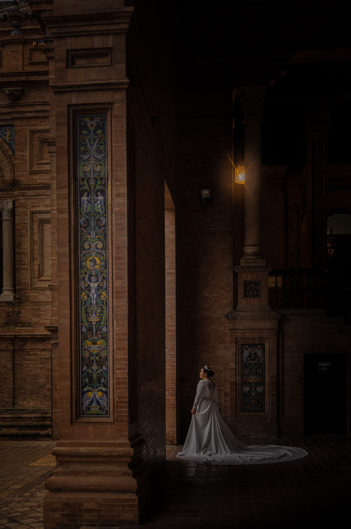 Post Boda de Marina y José en la Plaza de España de Sevilla. © Foto Aba 2022