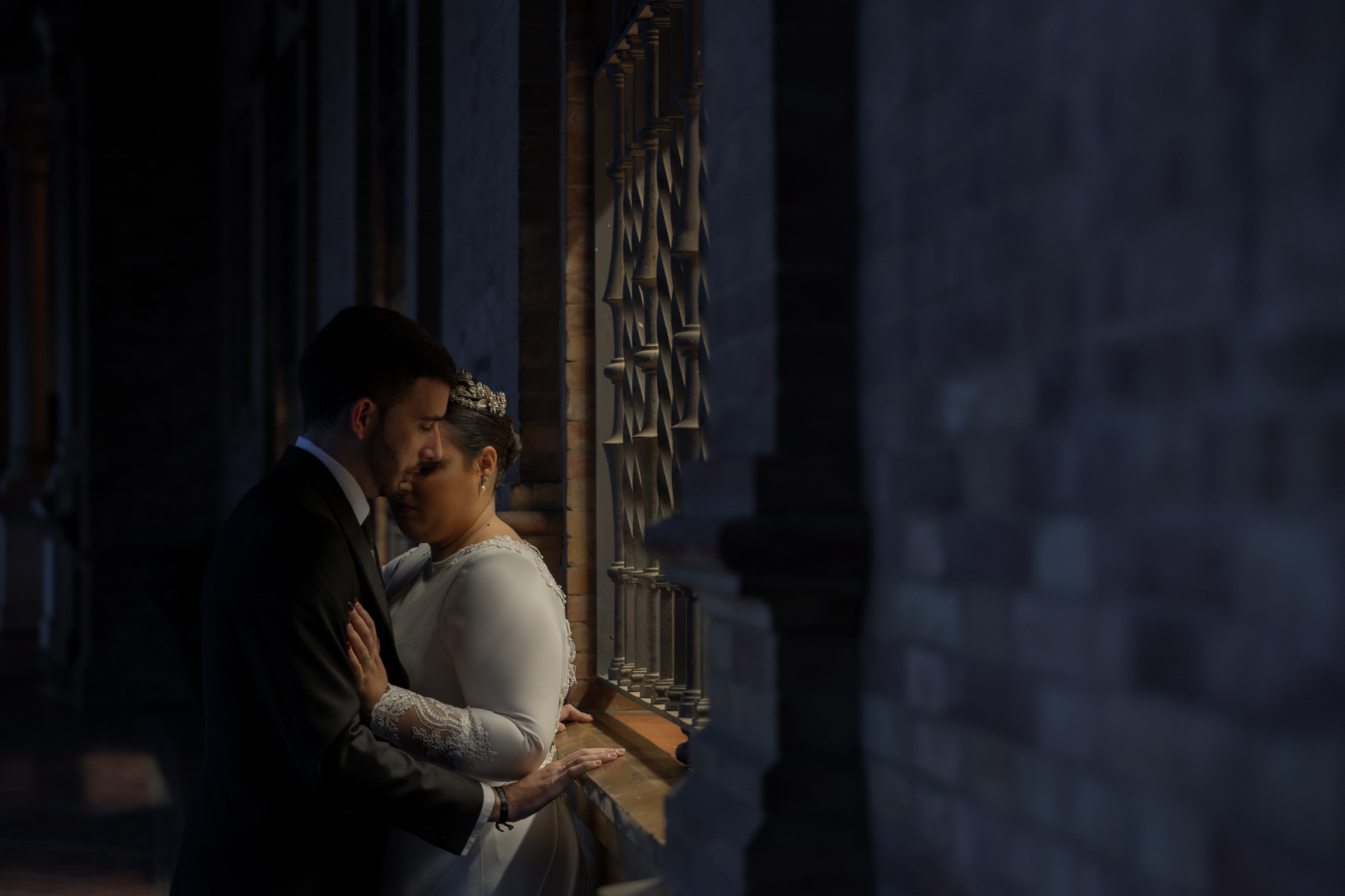 Post Boda de Marina y José en la Plaza de España de Sevilla. © Foto Aba 2022