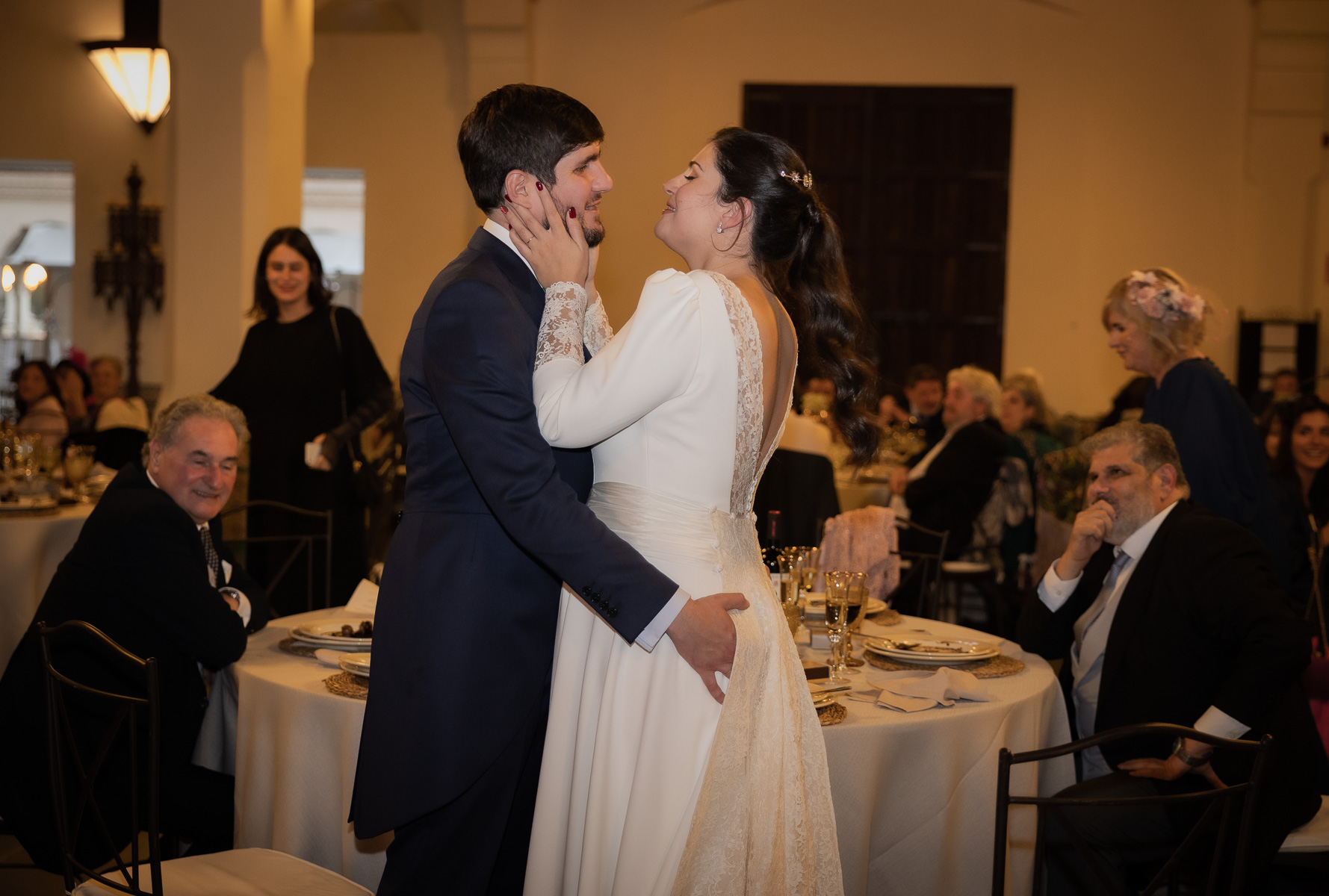 Boda en Sevilla: La Historia de Amor de Laura y Fran