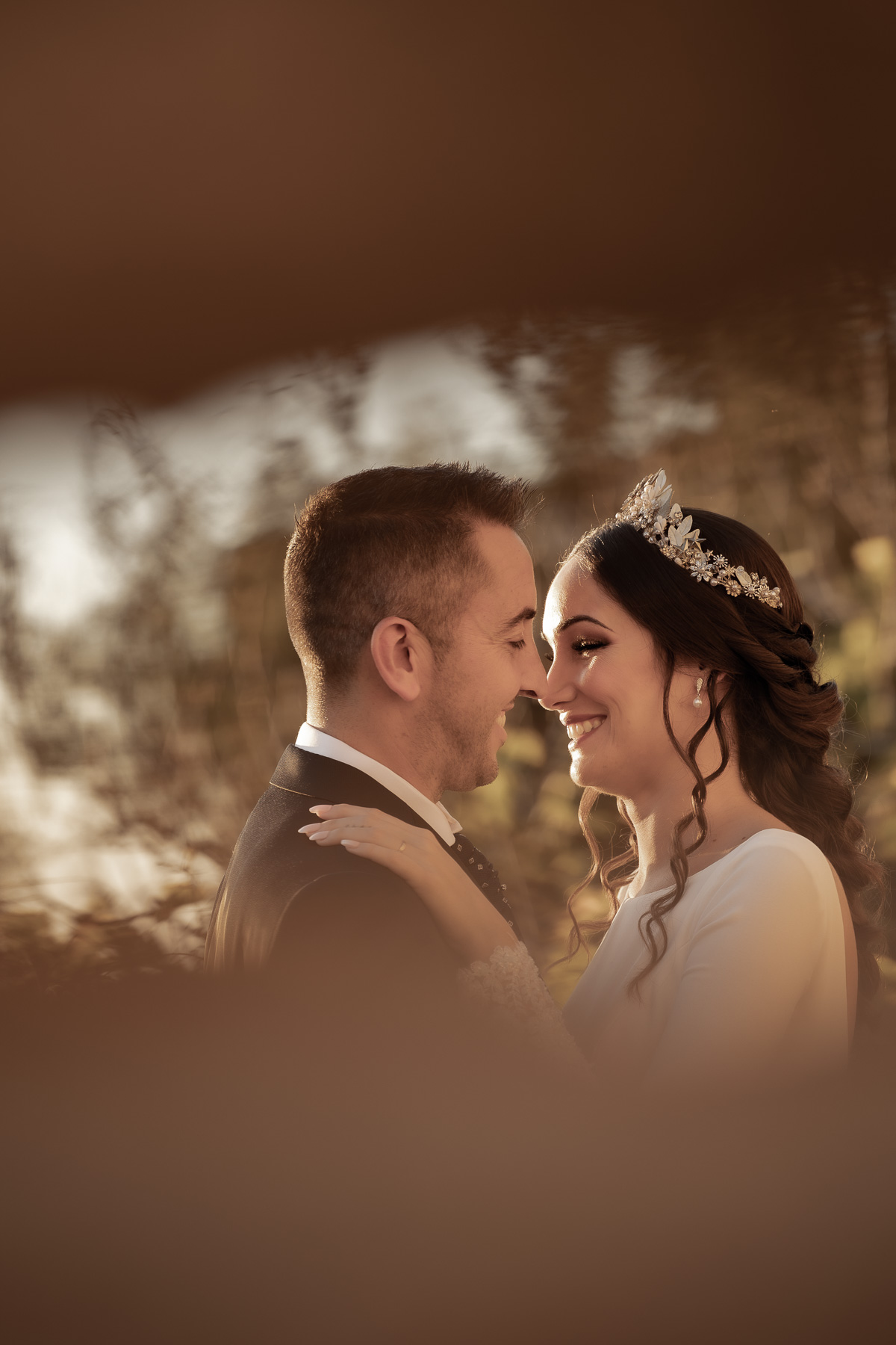 Post Boda en la Playa de la Muralla con Saray e Israel: Un Reportaje Inolvidable. ©Foto Alba 2022