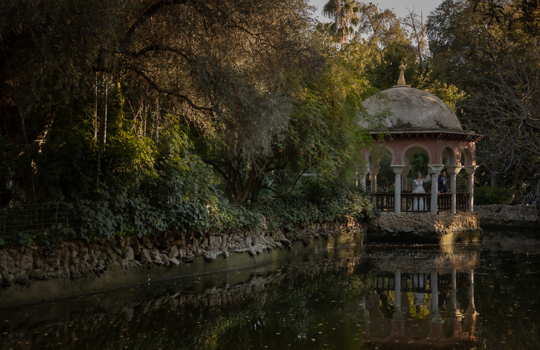 Trash the Dress en Sevilla: Post Boda Inolvidable en Andalucía. ©Foto Alba 2022