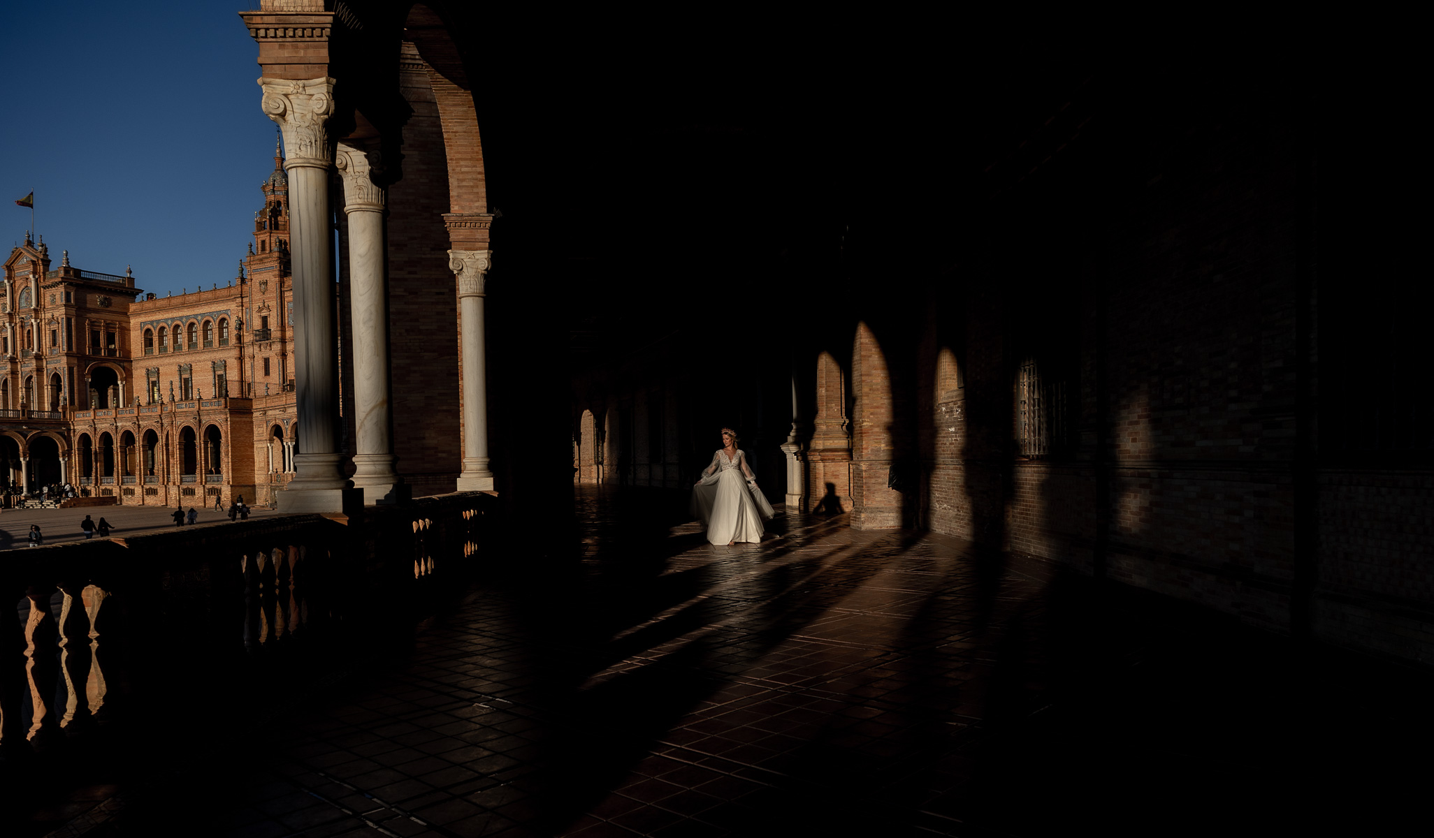 Trash the Dress en Sevilla: Post Boda Inolvidable en Andalucía. ©Foto Alba 2022