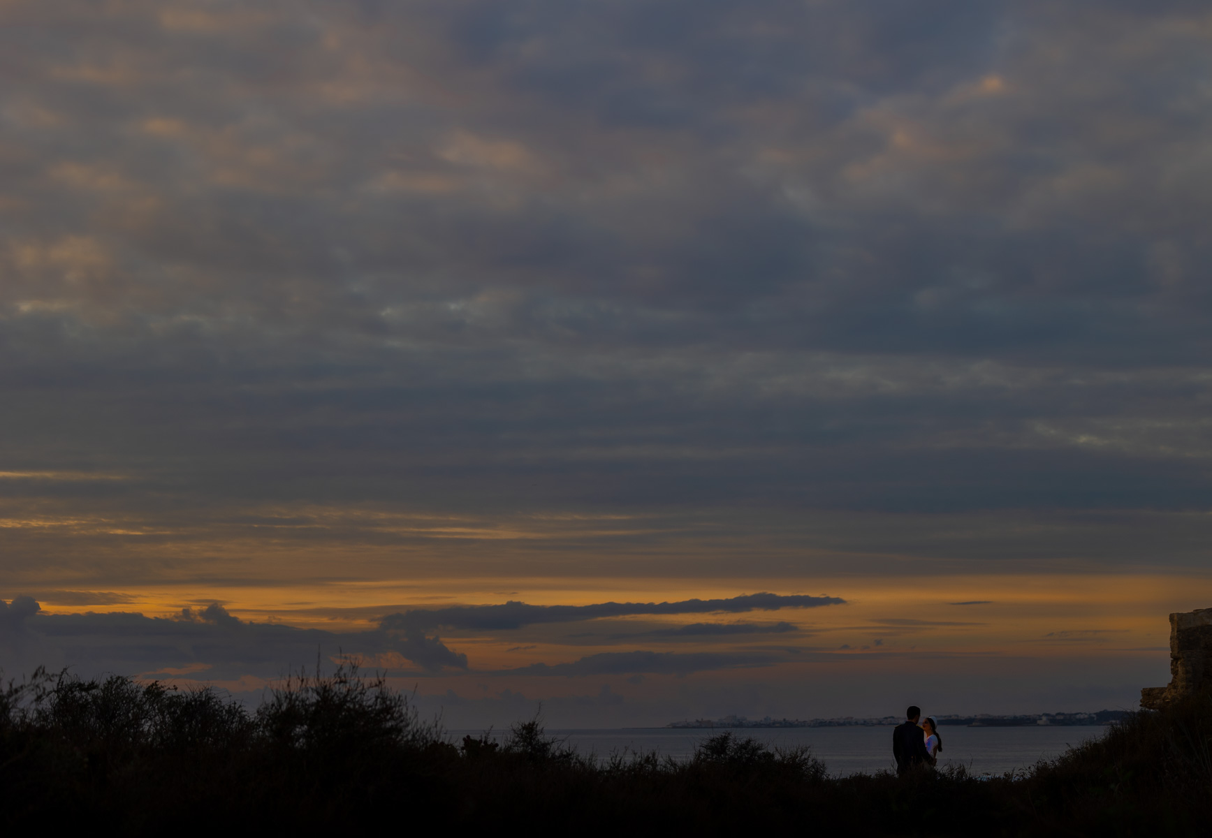 Postboda de Lola y Manuel en la playa de la Muralla, El Puerto de Santa María. © 2022 Foto Alba