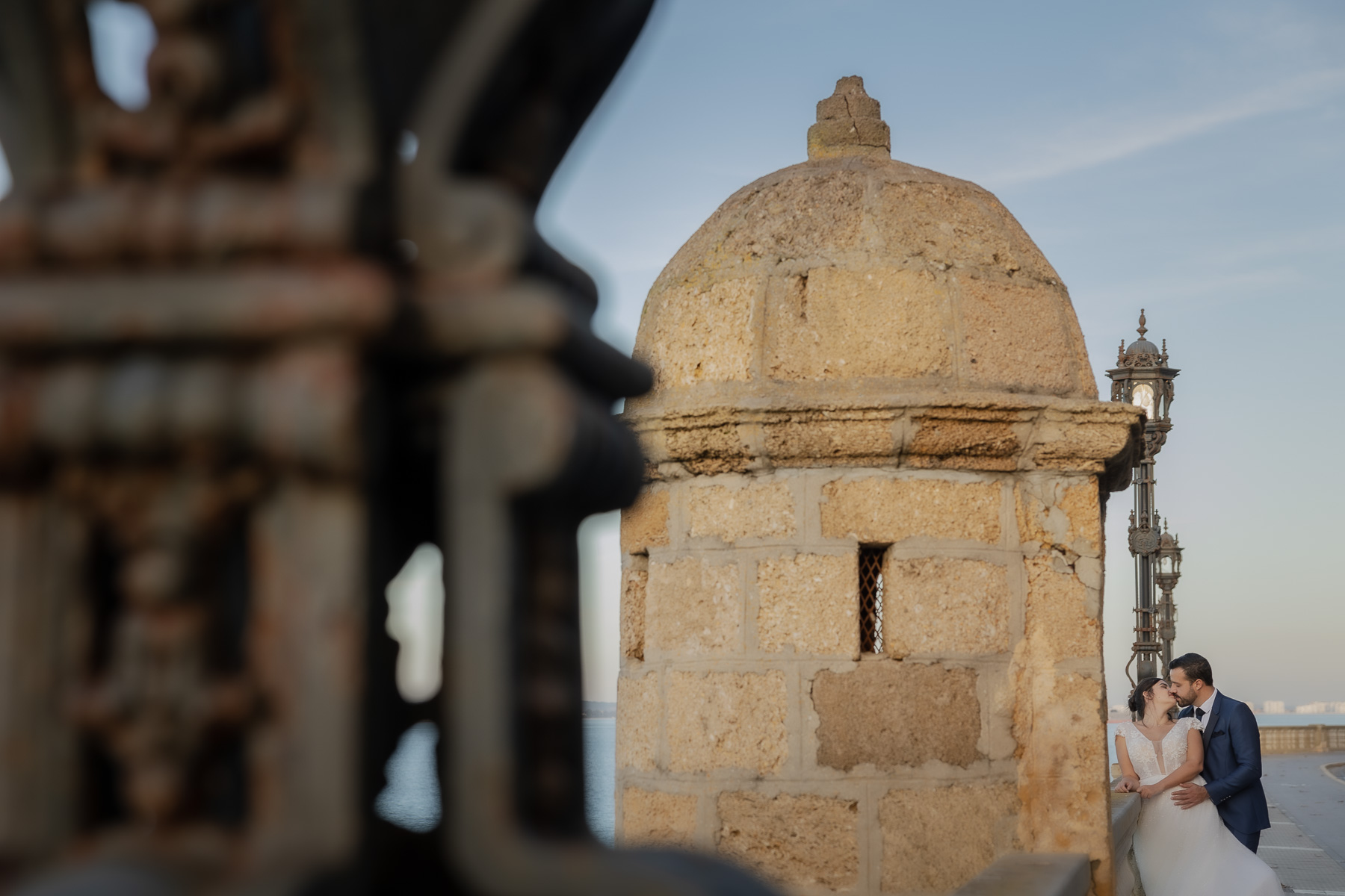 Postboda en Cádiz: Una Experiencia Única con Anahi y Elihu. © 2022 Foto Alba