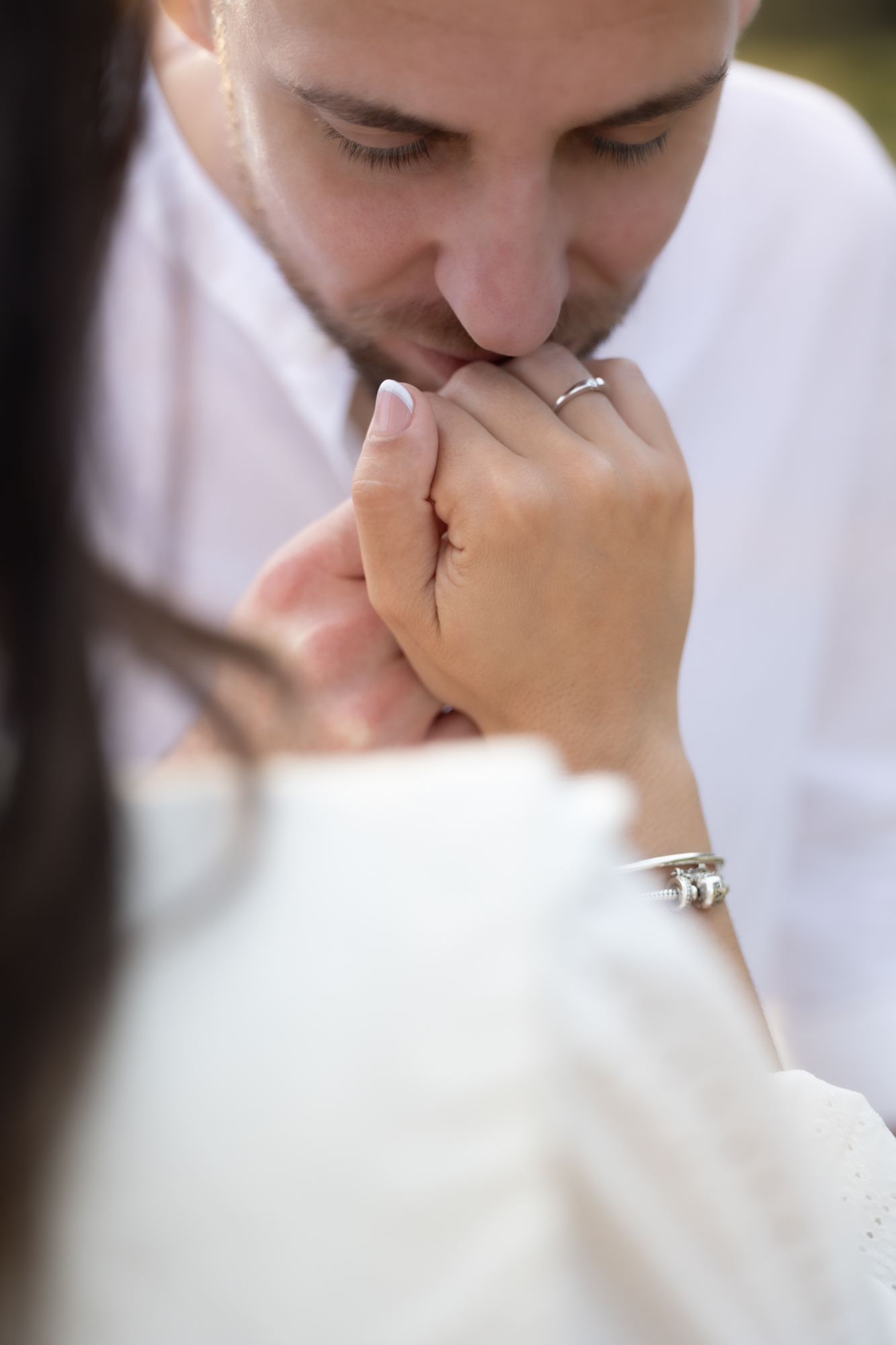 Deatlla de la mano de Lidia con la Alianza en su sesión preboda