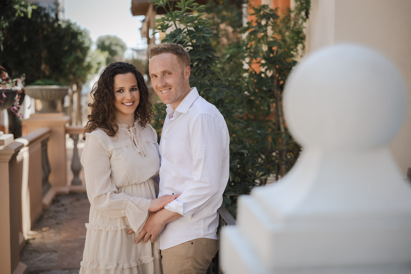 Pareja de novios durante su sesión Peboda en Puerto Sherry,  El Puerto de Santa María, Cádiz