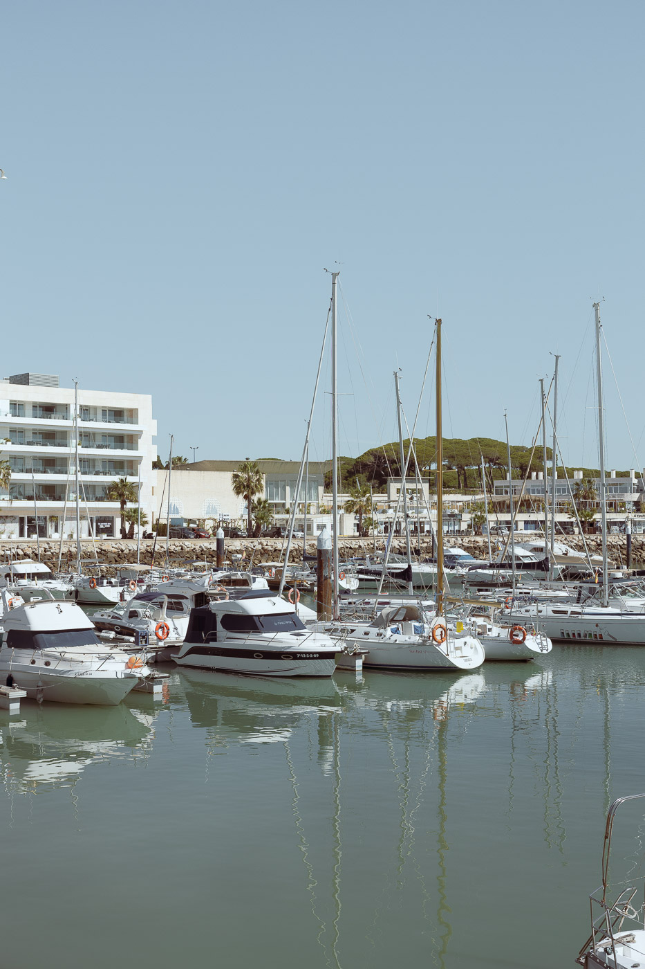 Embarcacaciones en Puerto Sherry, Cádiz