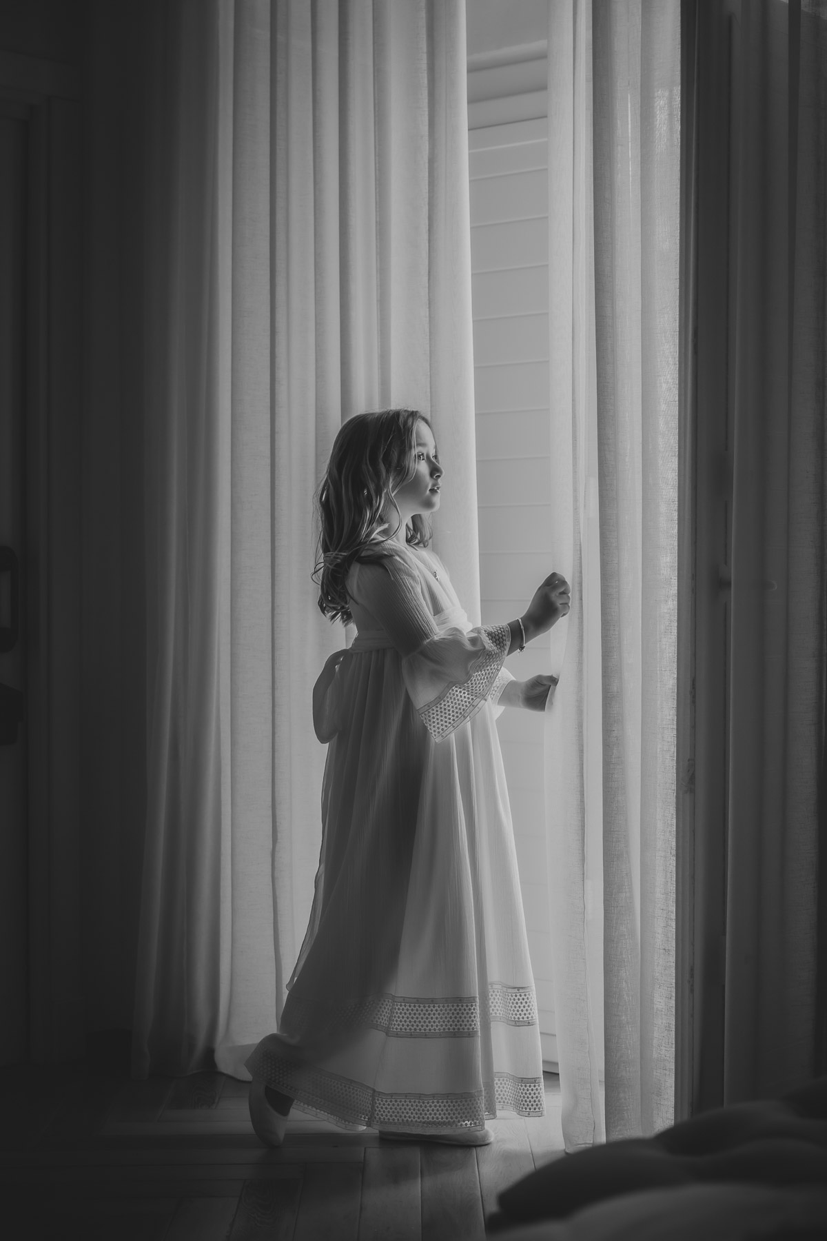 María José preparándose para su Primera Comunión, Ubrique (Cádiz)