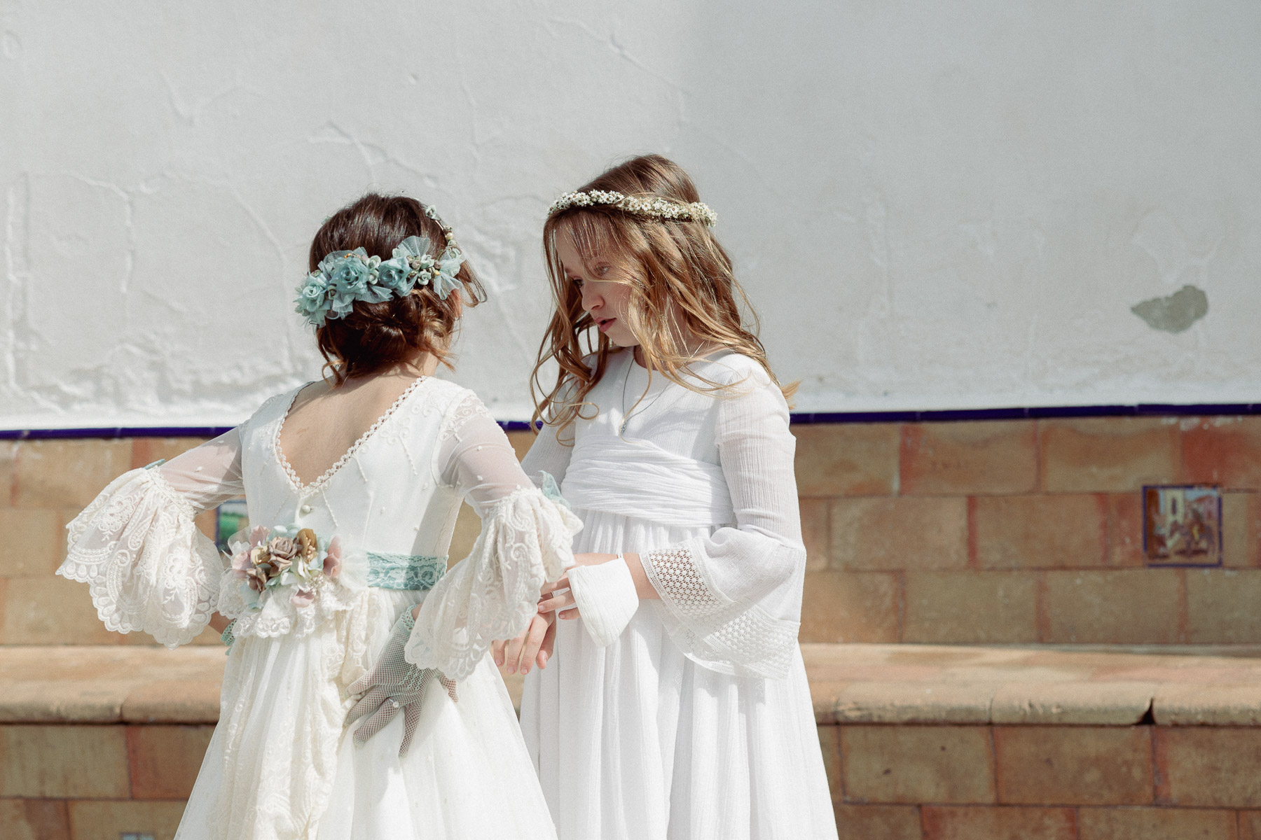 María José junto a una amiga el día de su Primera Comunión