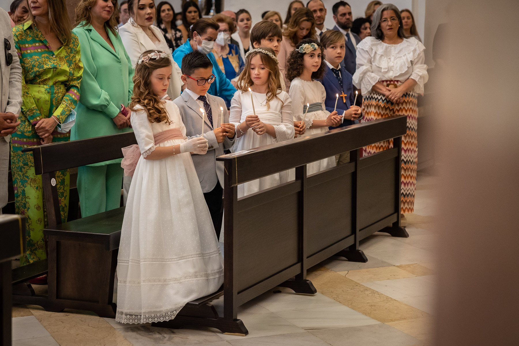 Primera Comunión de María José. Interior de la iglesia de Ubrique (Cádiz)