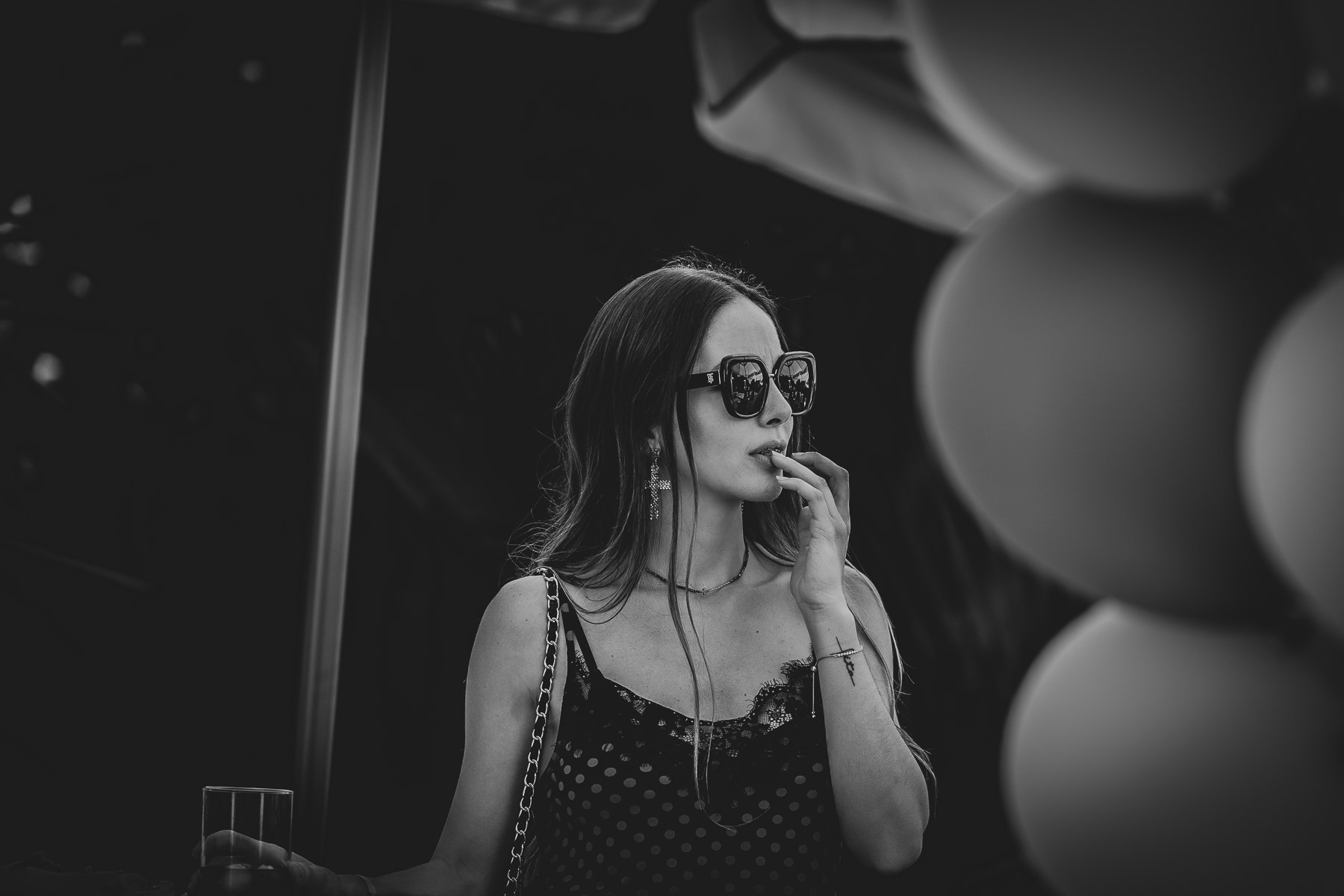 Blanco y negro de invitados en la Celebración de la Primera Comunión de María José, El Bosque (Cádiz)