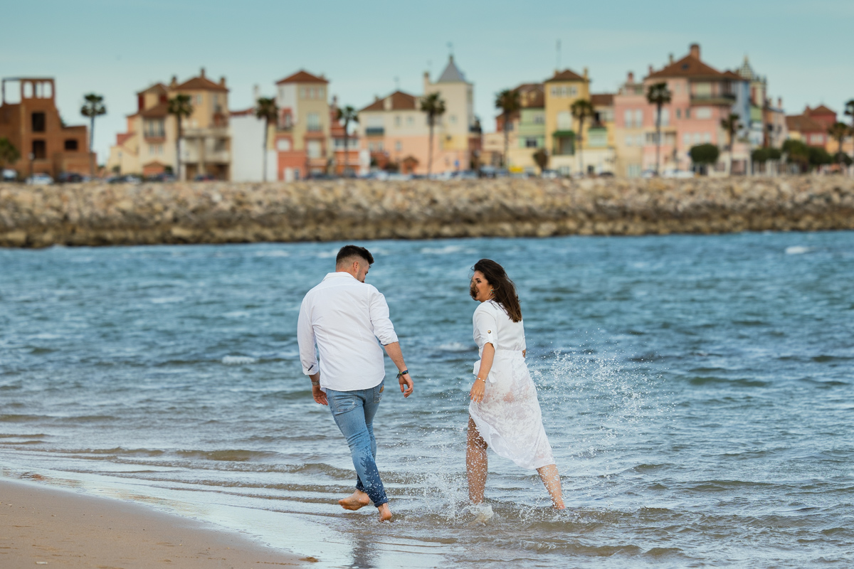 Sesión de fotos de preboda en la playa
