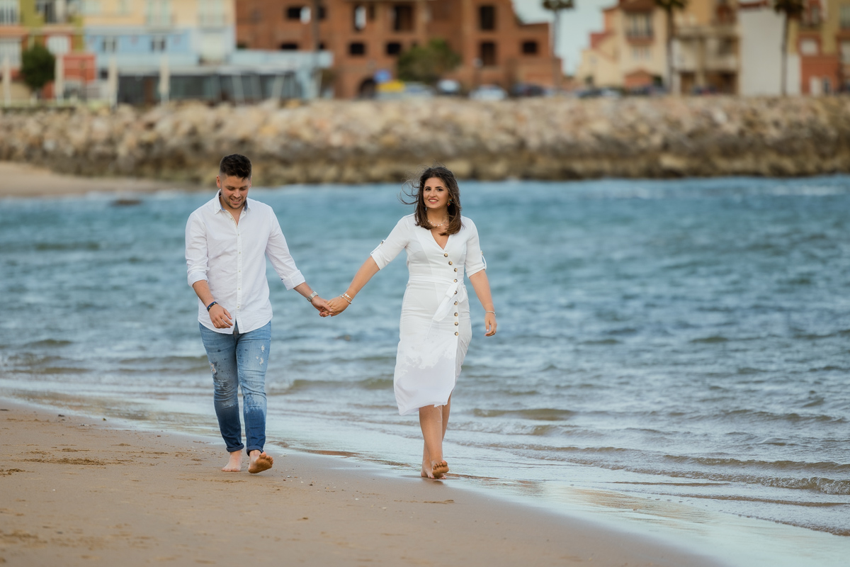 Sesión de fotos de preboda en la playa