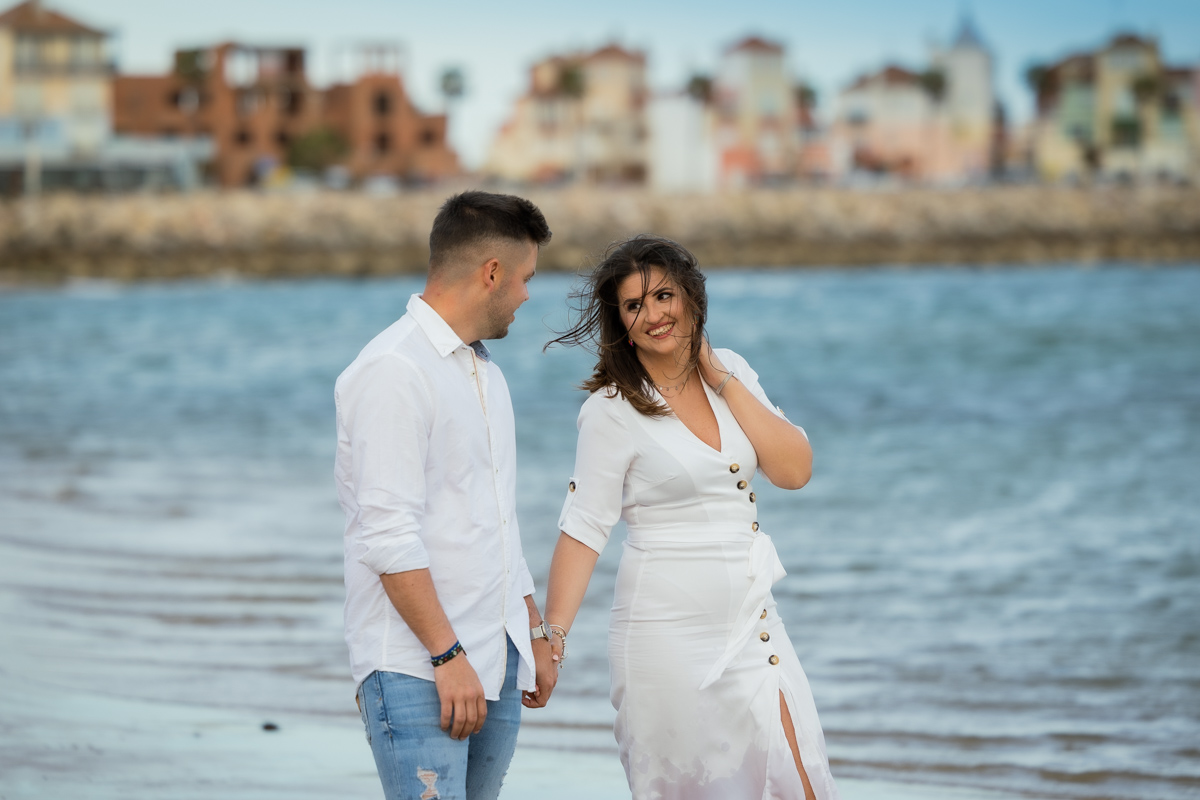 Sesión de fotos de preboda en la playa