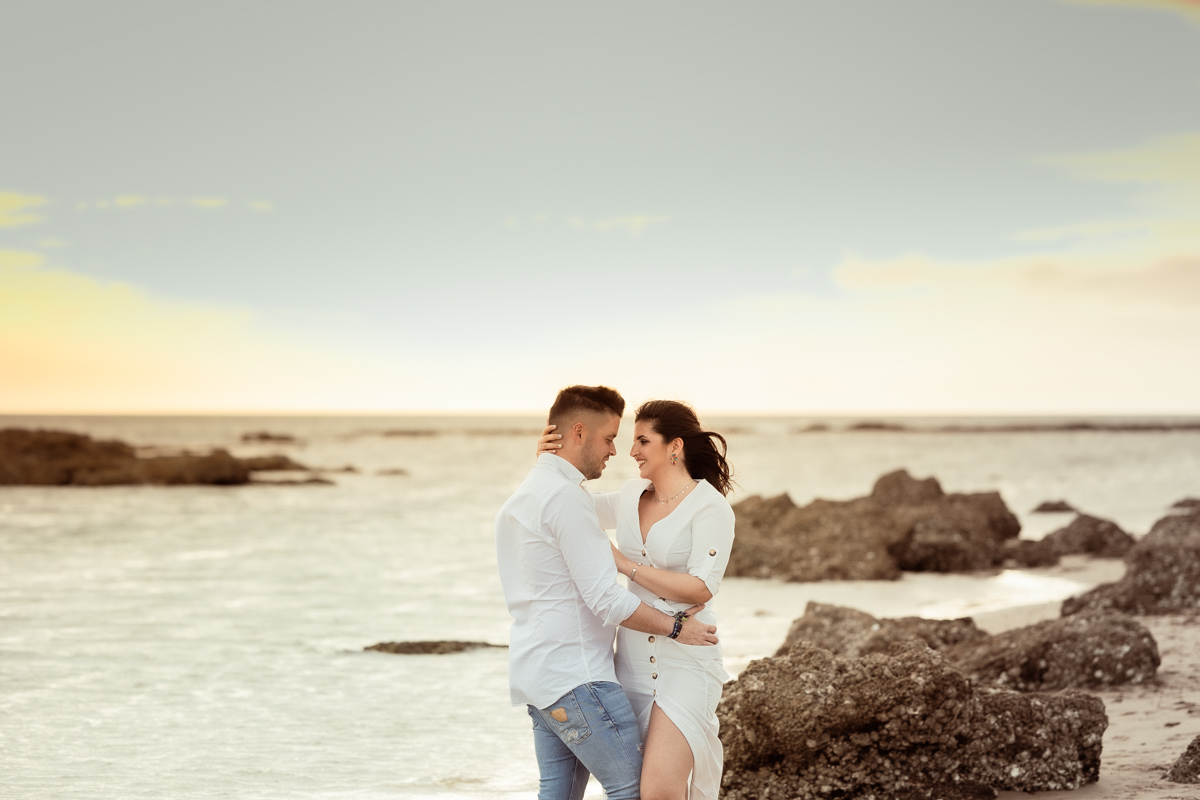 Sesión de fotos de preboda en la playa