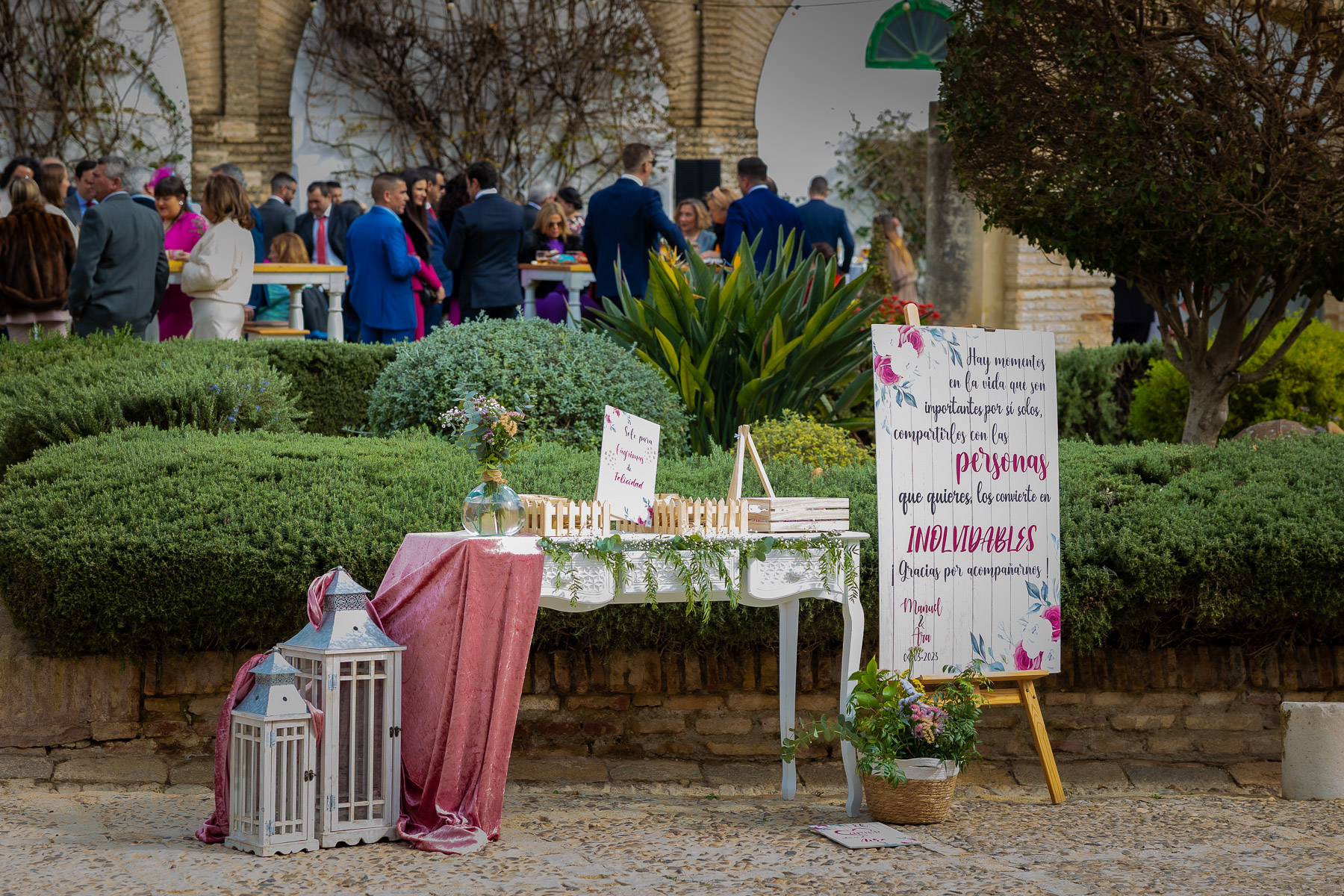 detalles del lugar de celebración de la boda de Ara y Manuel.