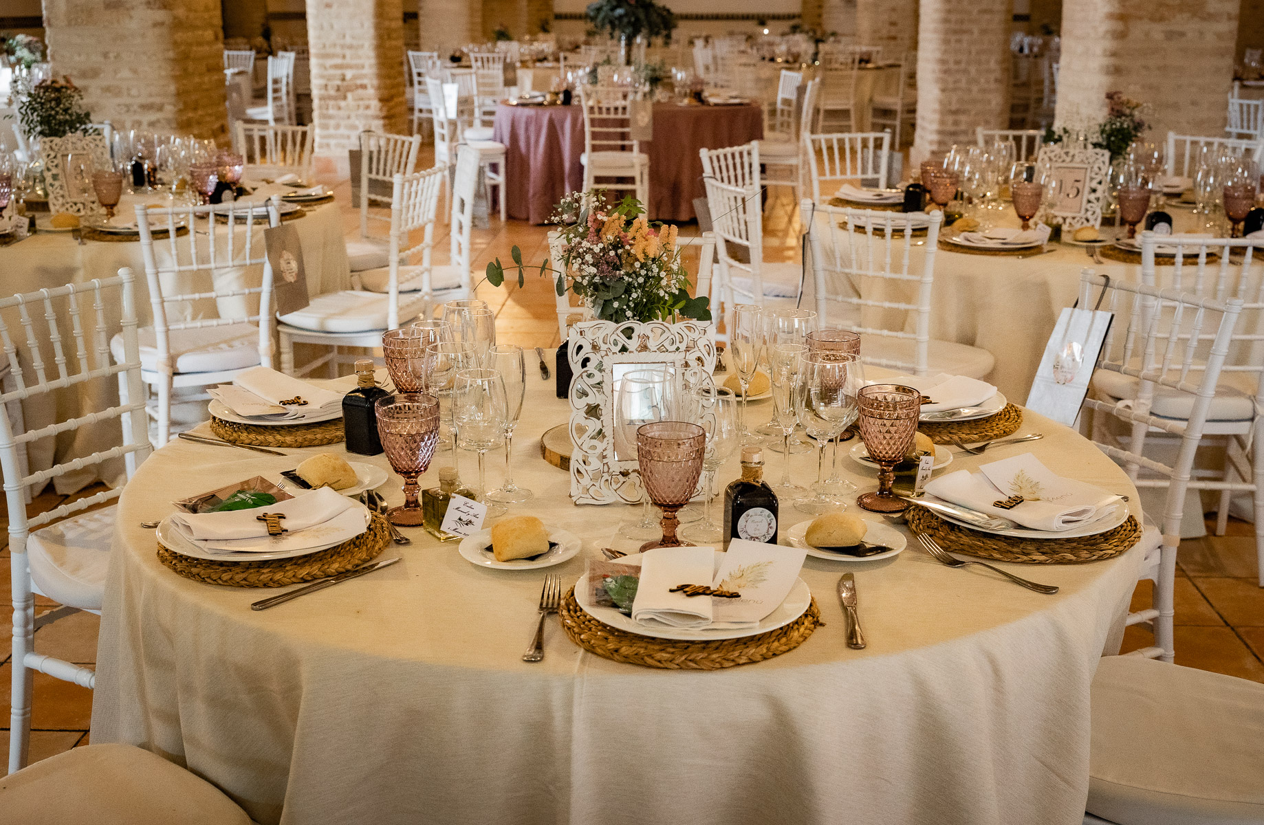 Celebración de la boda de Ara y Manuel en Hacienda Torre de Arcas, Bollullo de la Mitación, Sevilla