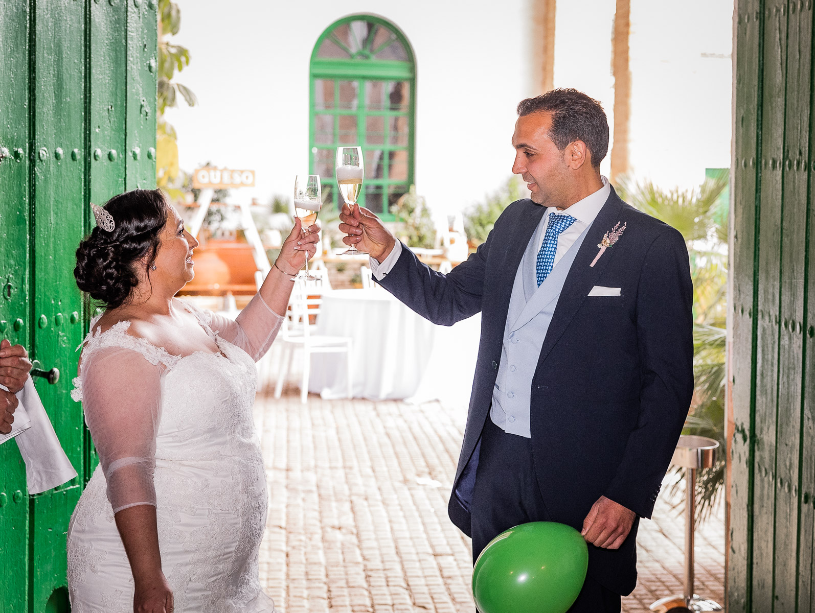 Celebración de la boda de Ara y Manuel en Hacienda Torre de Arcas, Bollullo de la Mitación, Sevilla