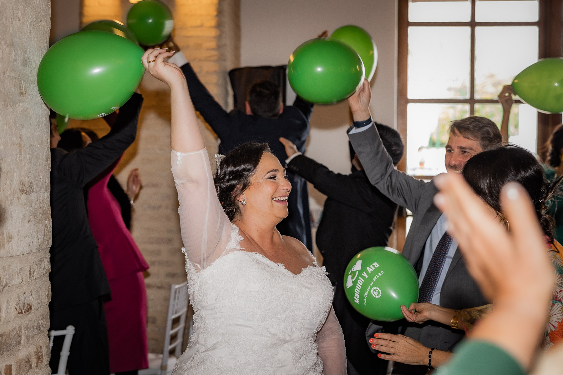 Celebración de la boda de Ara y Manuel en Hacienda Torre de Arcas, Bollullo de la Mitación, Sevilla