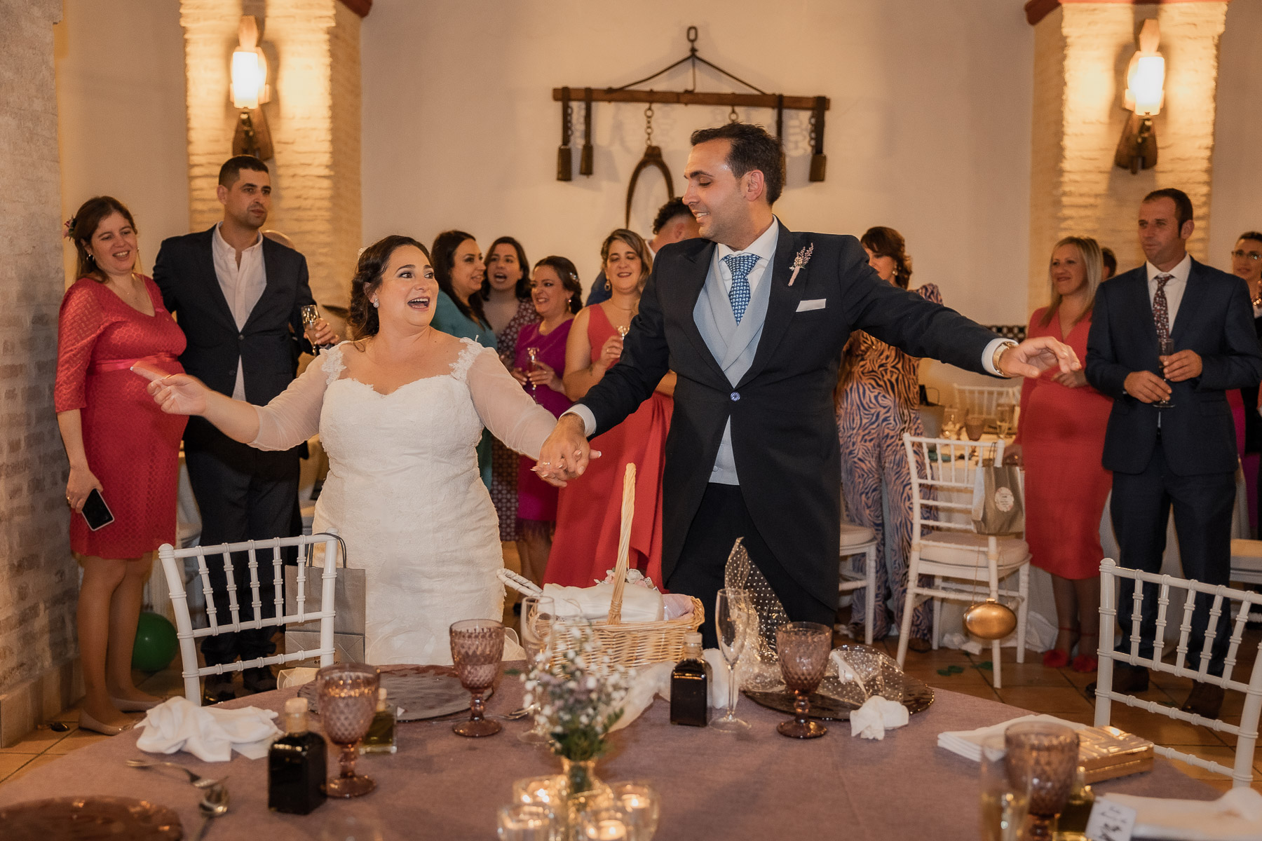 Celebración de la boda de Ara y Manuel en Hacienda Torre de Arcas, Bollullo de la Mitación, Sevilla