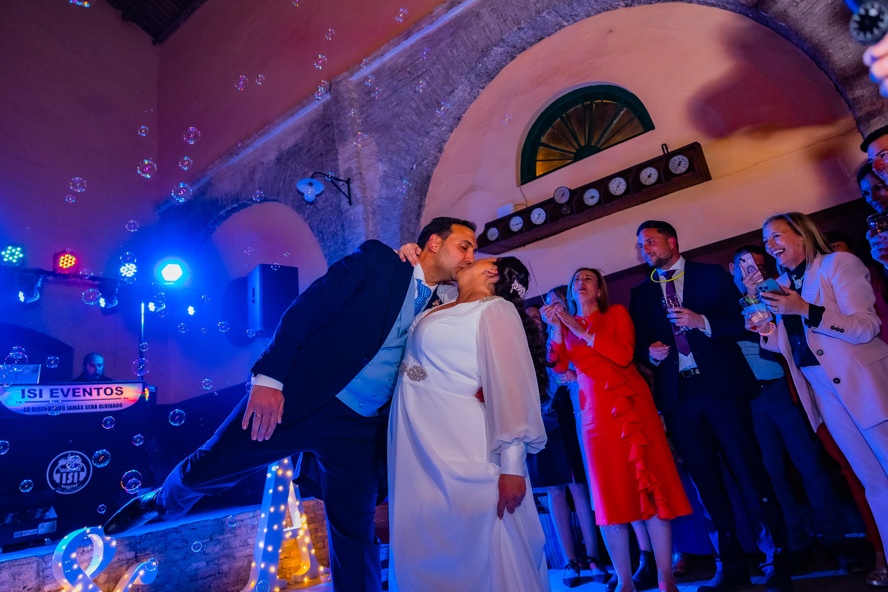 Celebración de la boda de Ara y Manuel en Hacienda Torre de Arcas, Bollullo de la Mitación, Sevilla