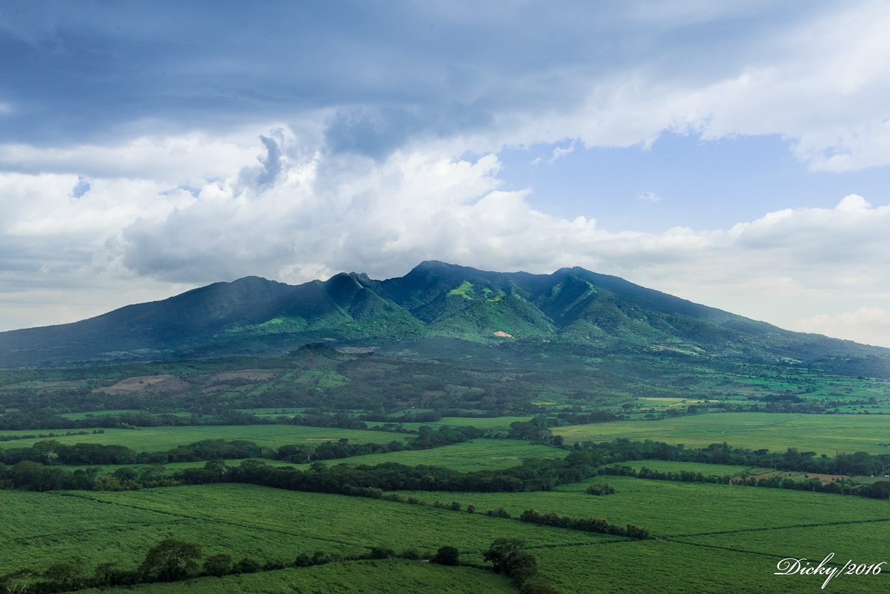 La Mujer dormida, Cerro de Guazapa