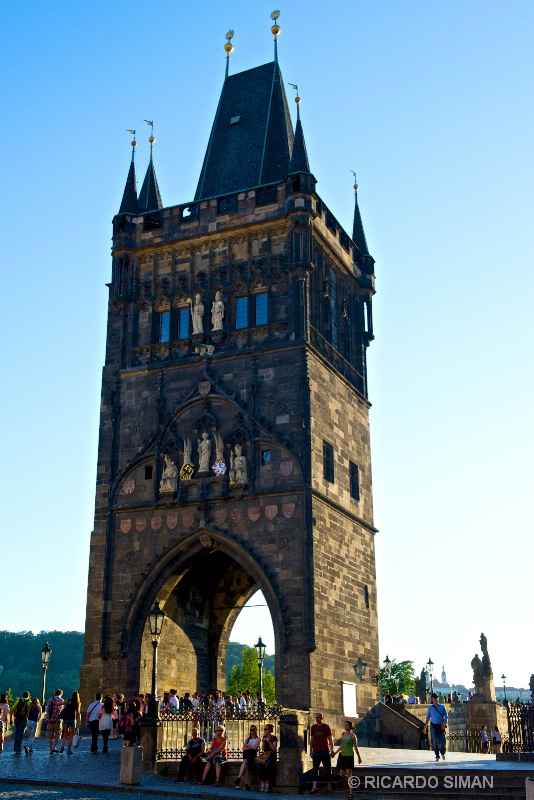 La torre del puente en la Ciudad Vieja