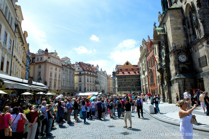 Ayuntamiento y Distrito Reloj Astronómico