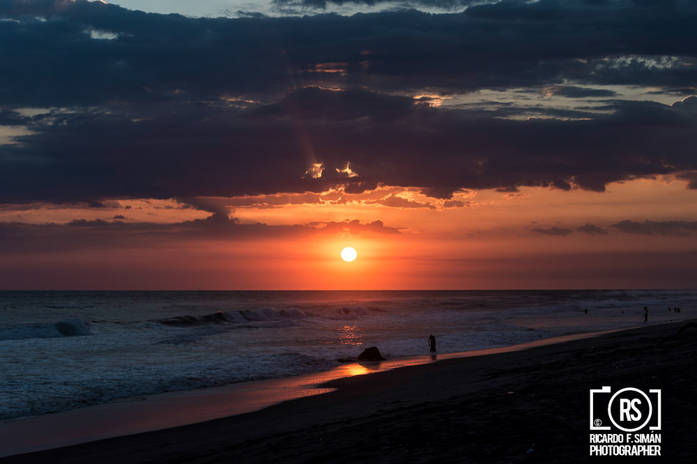 Anochecer en la playa
