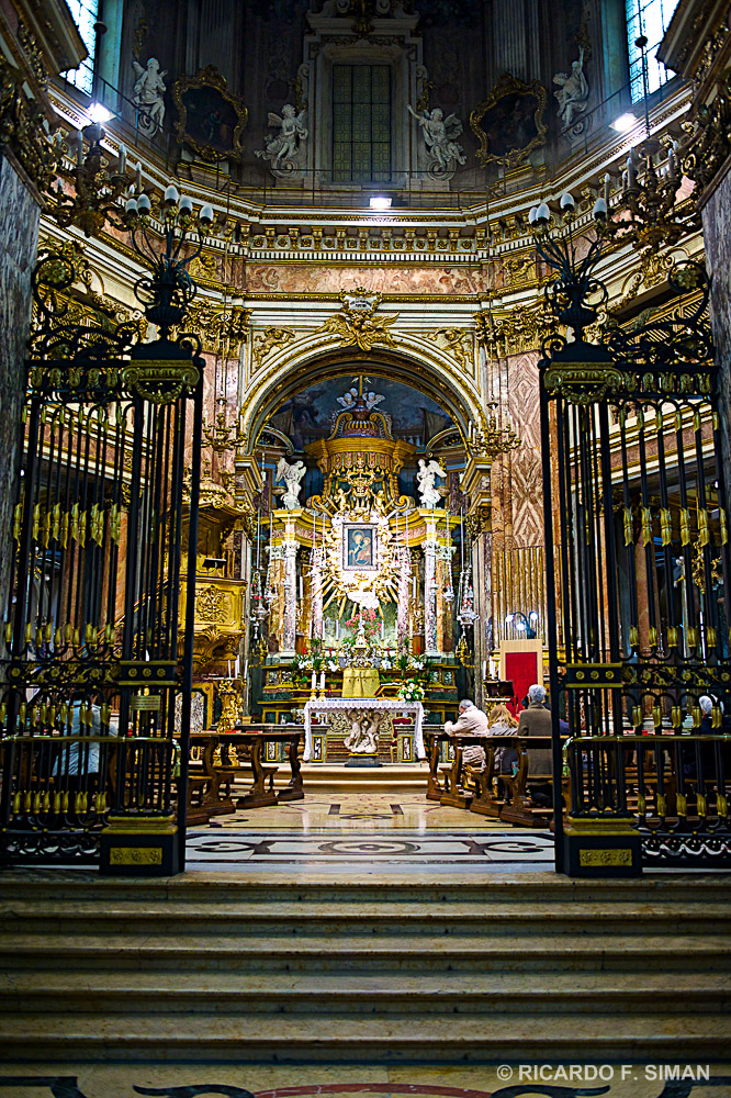 Santurario de La Virgen de Consolata, Turin