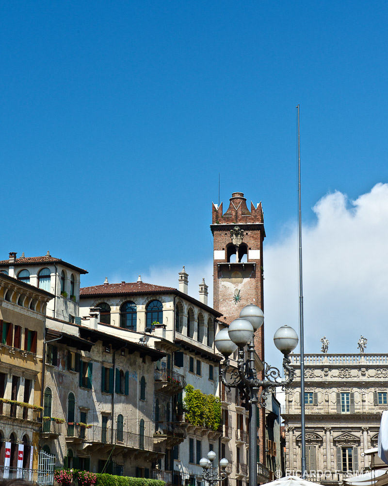 Plaza de La Erbe, Verona