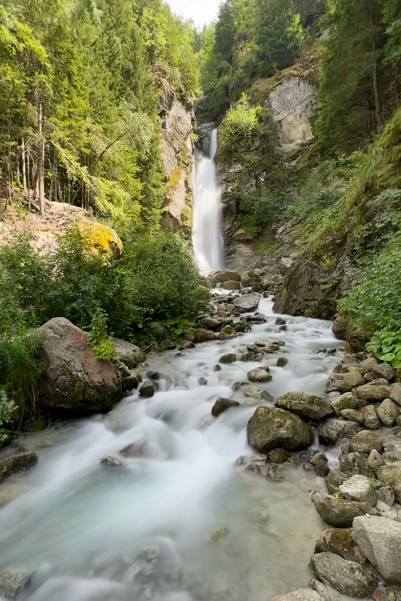 Cascade Du Dard